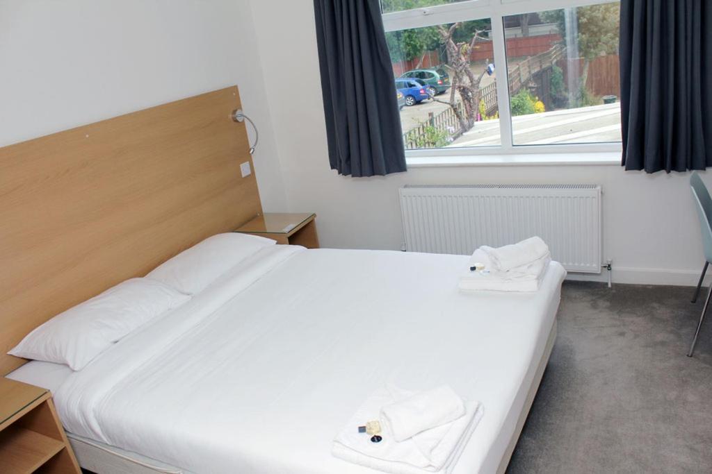 Gidea Park Hotel Ромфорд Екстер'єр фото